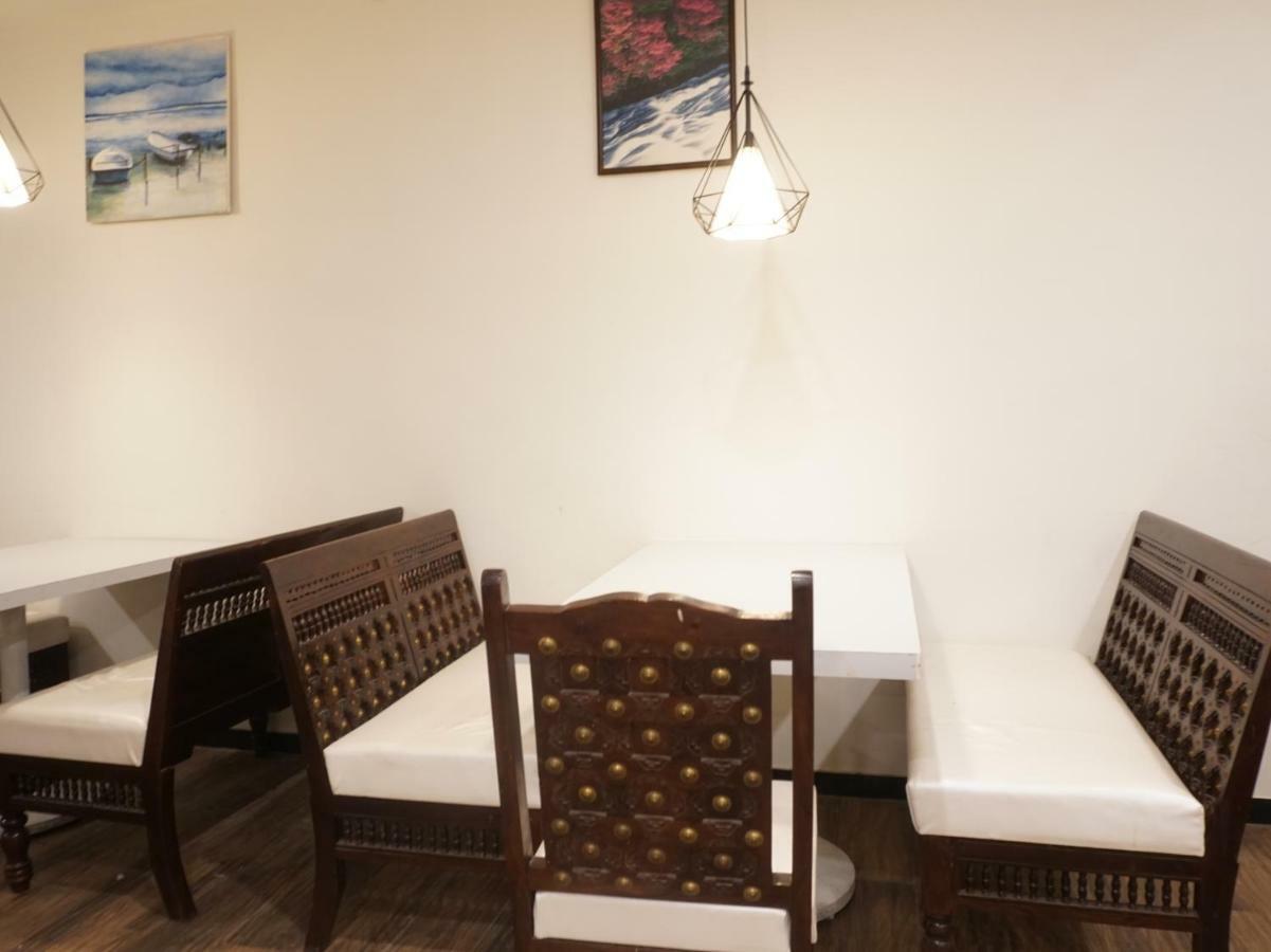 Palette Four Seasons Recreation Resort Jalgaon Bagian luar foto